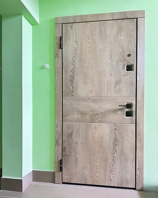 Квартирная стальная дверь Квартирная стальная дверь